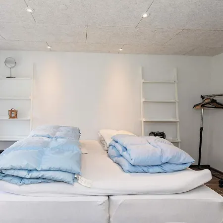 Two-bedroom In 6 * Lokken