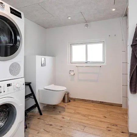 Two-bedroom In 6 * Lokken
