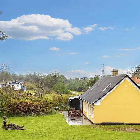 Two-bedroom In 6 Lokken