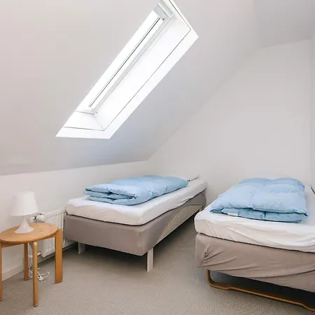 Two-bedroom In 6 Holiday home *