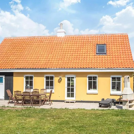 Two-bedroom In 6 Holiday home *