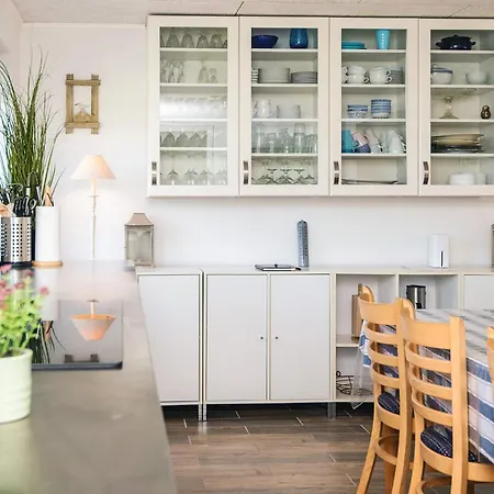 Two-bedroom In 6 *