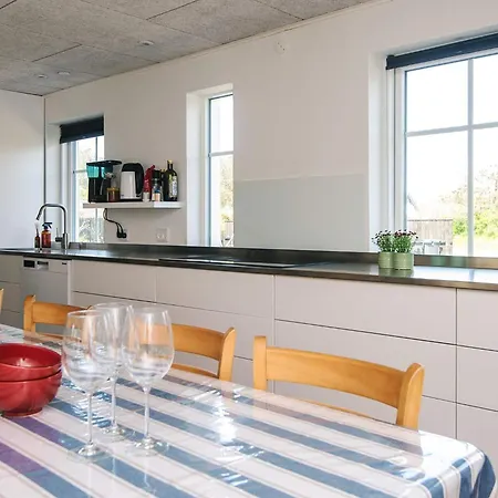 8 Person In Lokken-by Traum Løkken