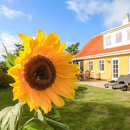 8 Person In Lokken-by Traum * Løkken